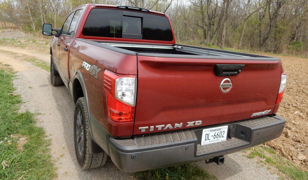nissan titan, nissan titan review, 2016 nissan titan review, truck review, pickup truck review