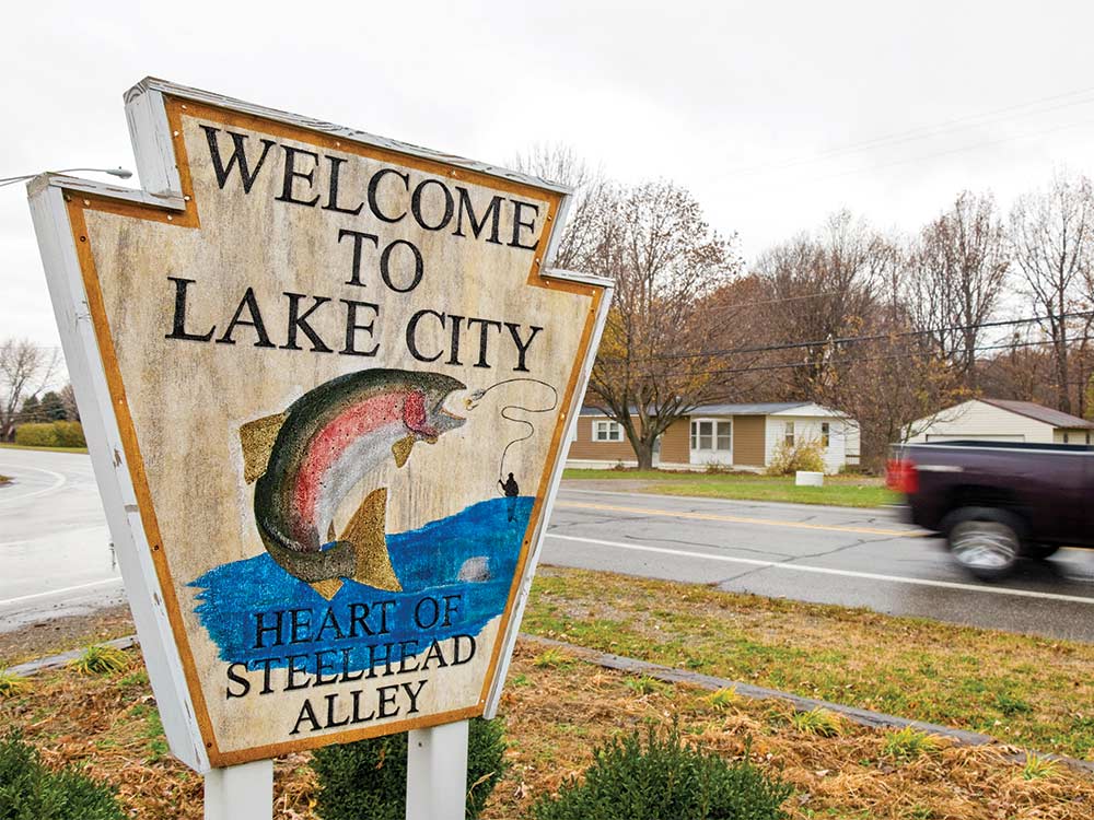 lake city pennsylvania city sign